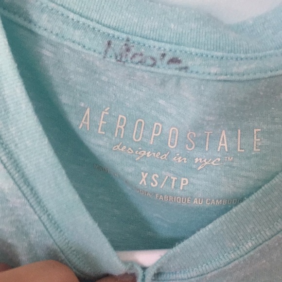 Aeropostale T-Shirt - Picture 2 of 2